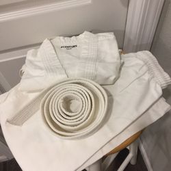 TAEKWONDO UNISEX UNIFORM SIZE 00