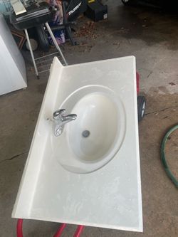 Bathroom Vanity Countertop with Integrated Sink