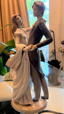 LLADRO porcelain Statue “I love you Truly ”