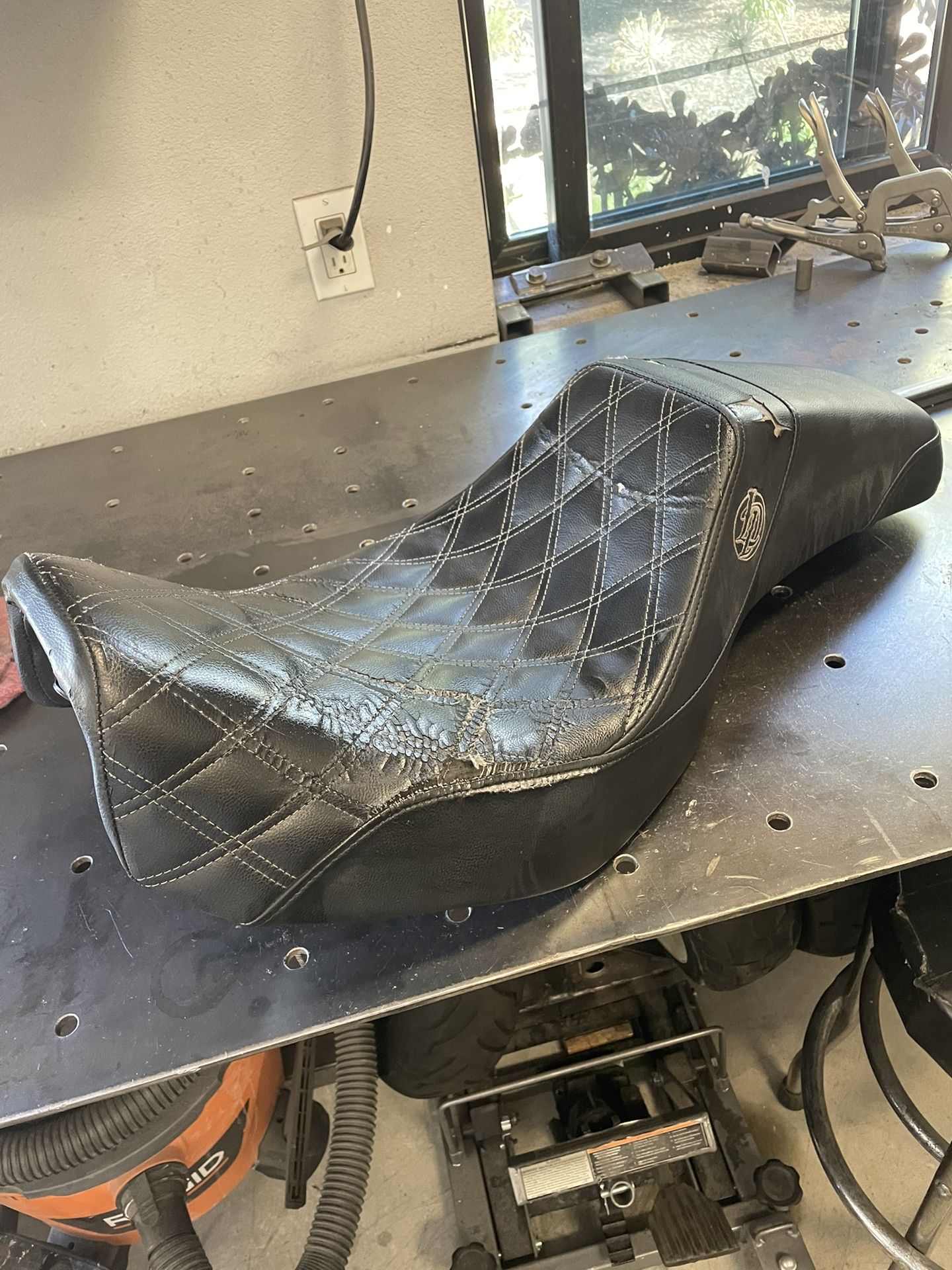 Harley Dyna Seat