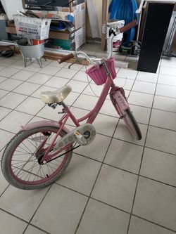 Girl’s bike