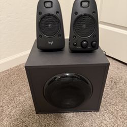 Logitech Z625 Speakers With Sub, Read Description Please 