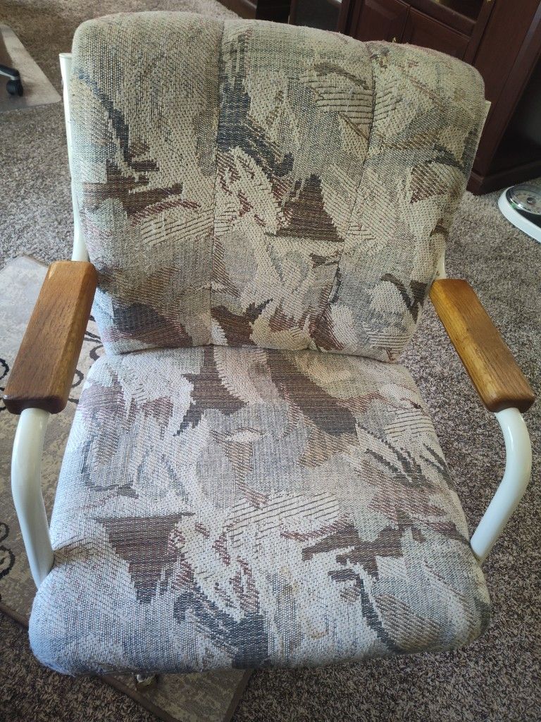 Set Of 4 Chairs