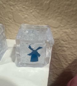 Dutch bros white ice cube