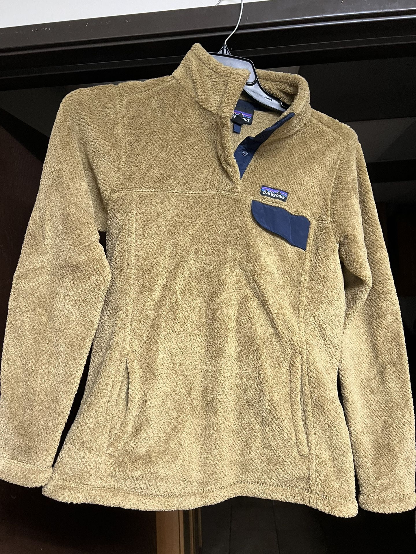 Patagonia Women’s Fleece Pullover (M)