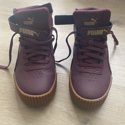 Women Shoes (pumas)