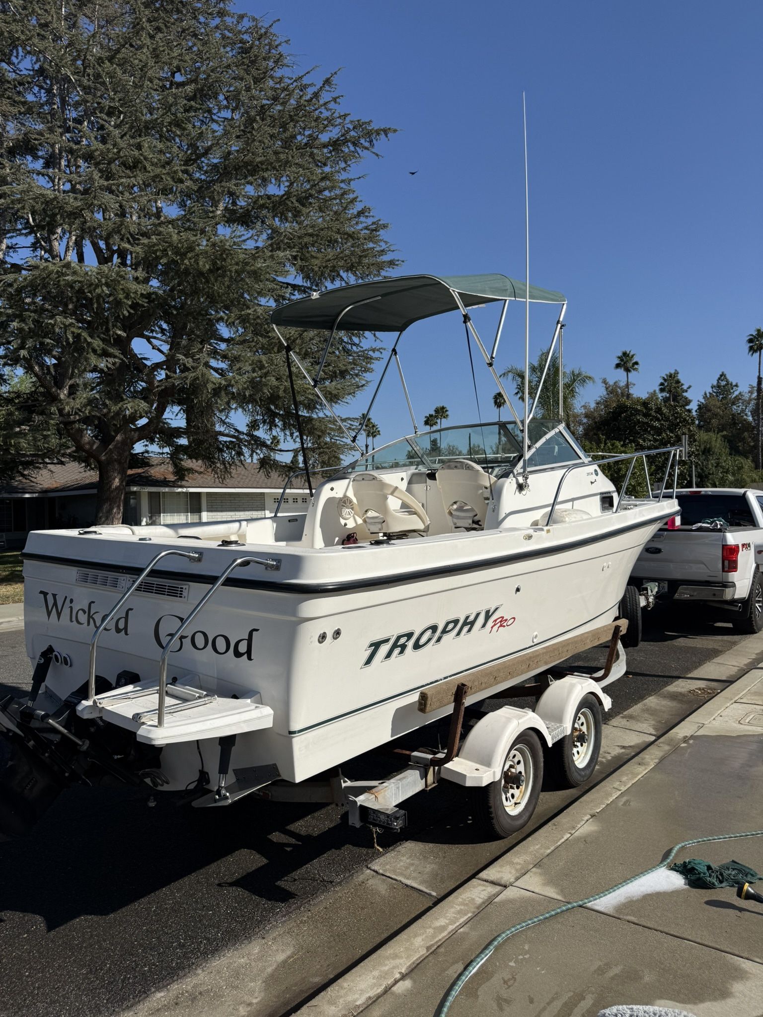 2005 Trophy Pro 2052 WA