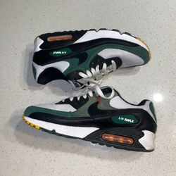 Size 9.5 - Nike Air Max 90 Gorge Green