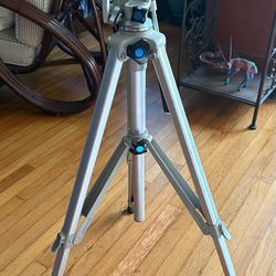 RARE Vintage Vivitar 1240 Pro Professional 3-Section Aluminum Tripod - Heavy Duty