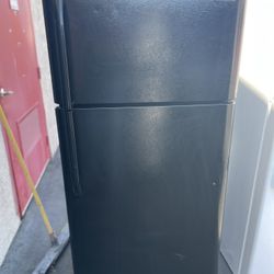Frigidaire Top Freezer