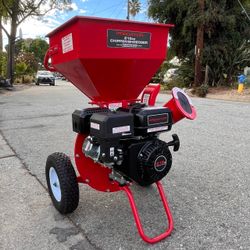 Predator 212 CC Chipper Shredder - NEVER USED $480