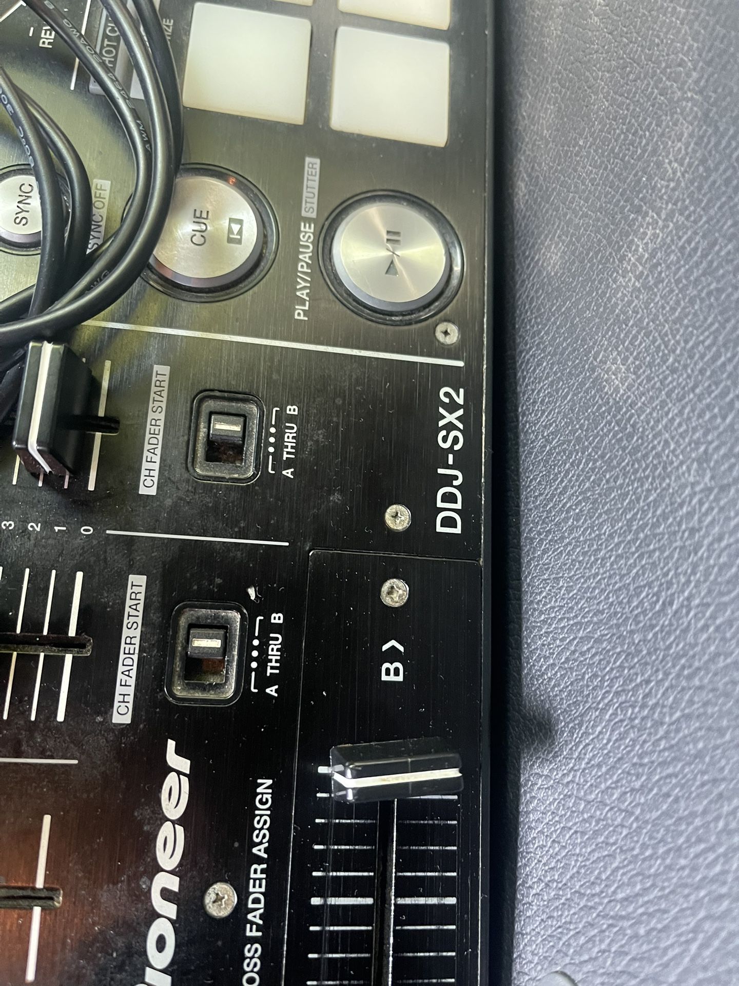 Pioneer Serato DJ Controller
