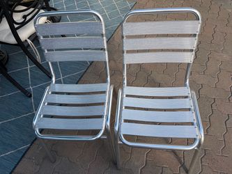 Set of 2 Aluminum Chairs