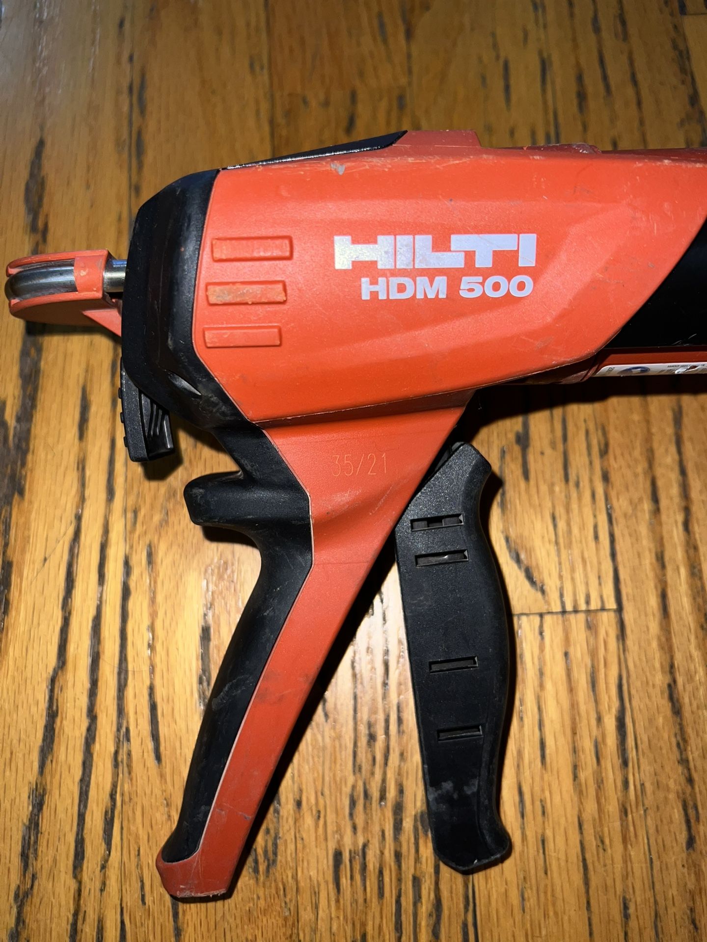 Hilti HDM500 Adhesive Cartridge Holder/gun