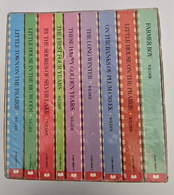 Little house on the prairie, Scholastic 1994. 9 book set