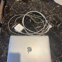 2018 MacBook Air With Charger