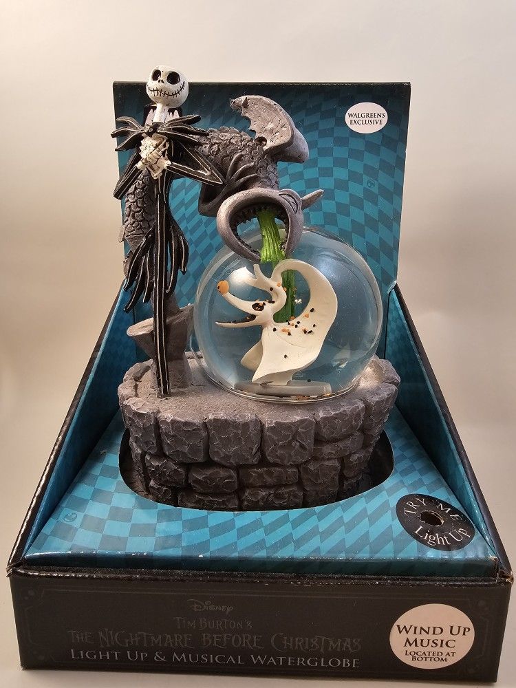 Nightmare Before Christmas Fountain Snow Globe