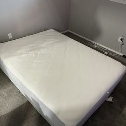 Queen-size Adjustable Electric Bed Frame + Memory Foam Mattress 