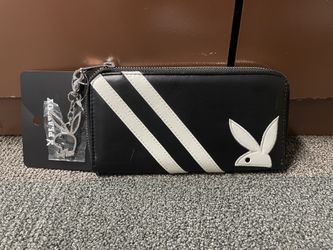 Playboy Women’s Zipper Wallet 