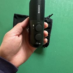 Sony ECM-S1 Wireless Streaming Microphone System with Multi Interface Shoe