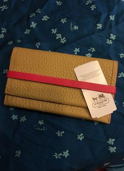 NWT COACH WALLET/PHONE CASE