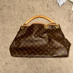 Louis Vuitton Monogram Canvas Artsy MM Shoulder Bag