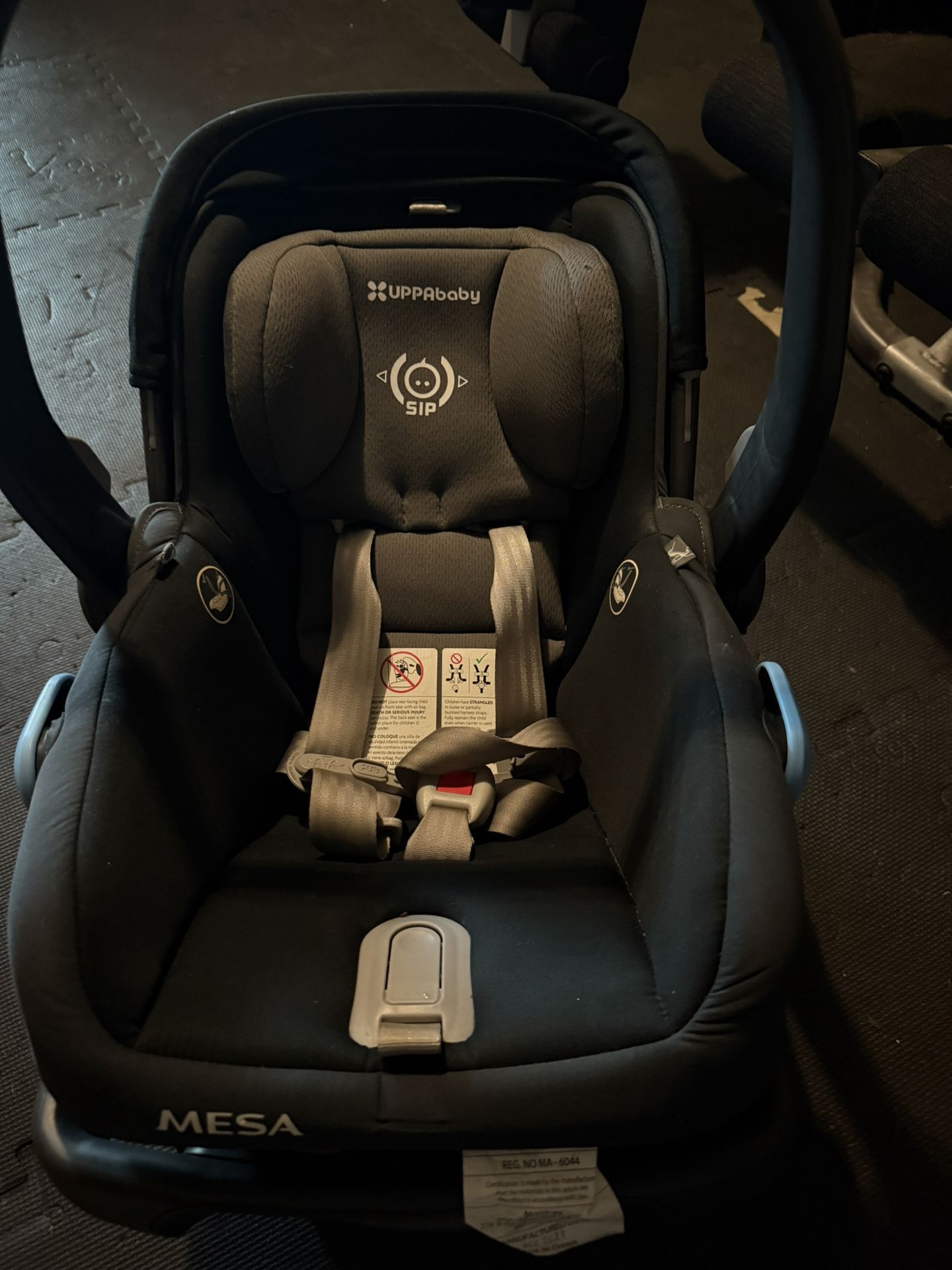 UPPAbaby Mesa Infant Car Seat Base – Like New!