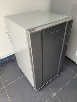 120-Liter Apartment-Size Refrigerator