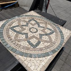 36” X36”  3/8” Thick Medallion On Mesh Marble