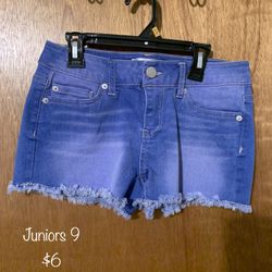 Juniors Frayed Short Shorts