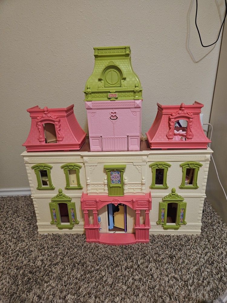 Fisher Price Doll house