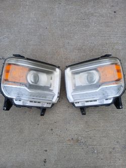 2018 GMC Sierra Headlights 