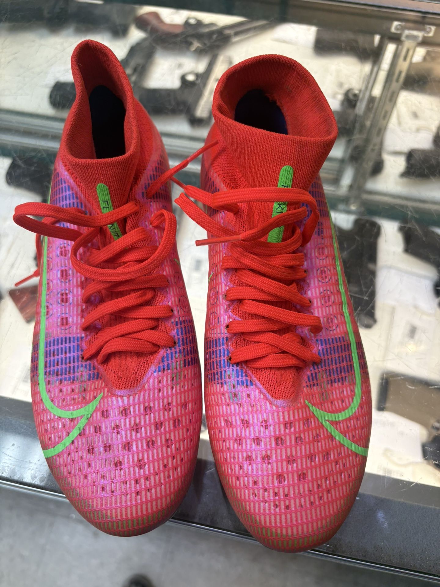 NIKE SOCCER CLEATS