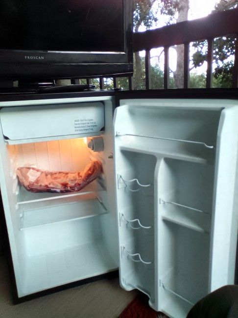 Galanz Fridge