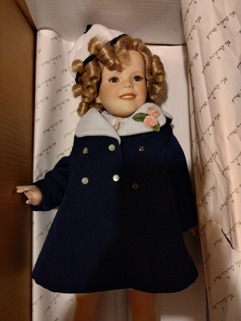 Shirley Temple Porcelain Doll....Like New condition!!..Collectable Doll.. 