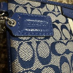 Coach Wallet W/wrist Strap
