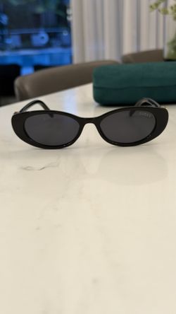 Gucci Black Cat Eye Sunglasses Shades Original Like New
