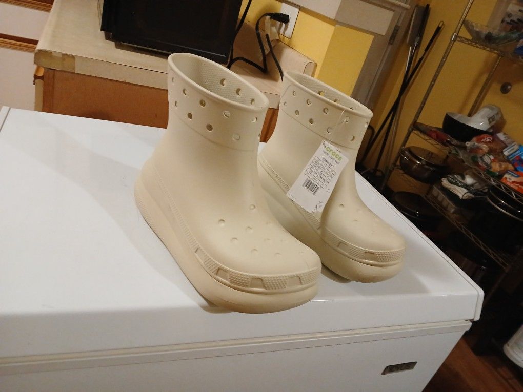 Crocs Unisex Crush Rain Boots Mens 8 Women's 10 Bone Brand New