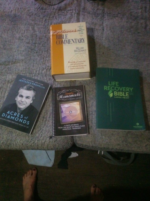 Chritain Books