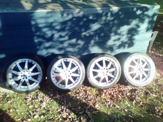 Size 17 4 lug nut universal rims