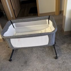 Infant Bassinet 