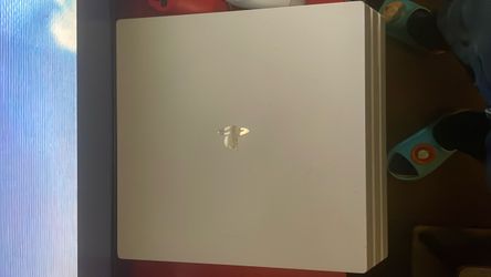 PS4  slim 1tb