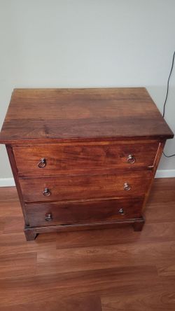 Wood dresser