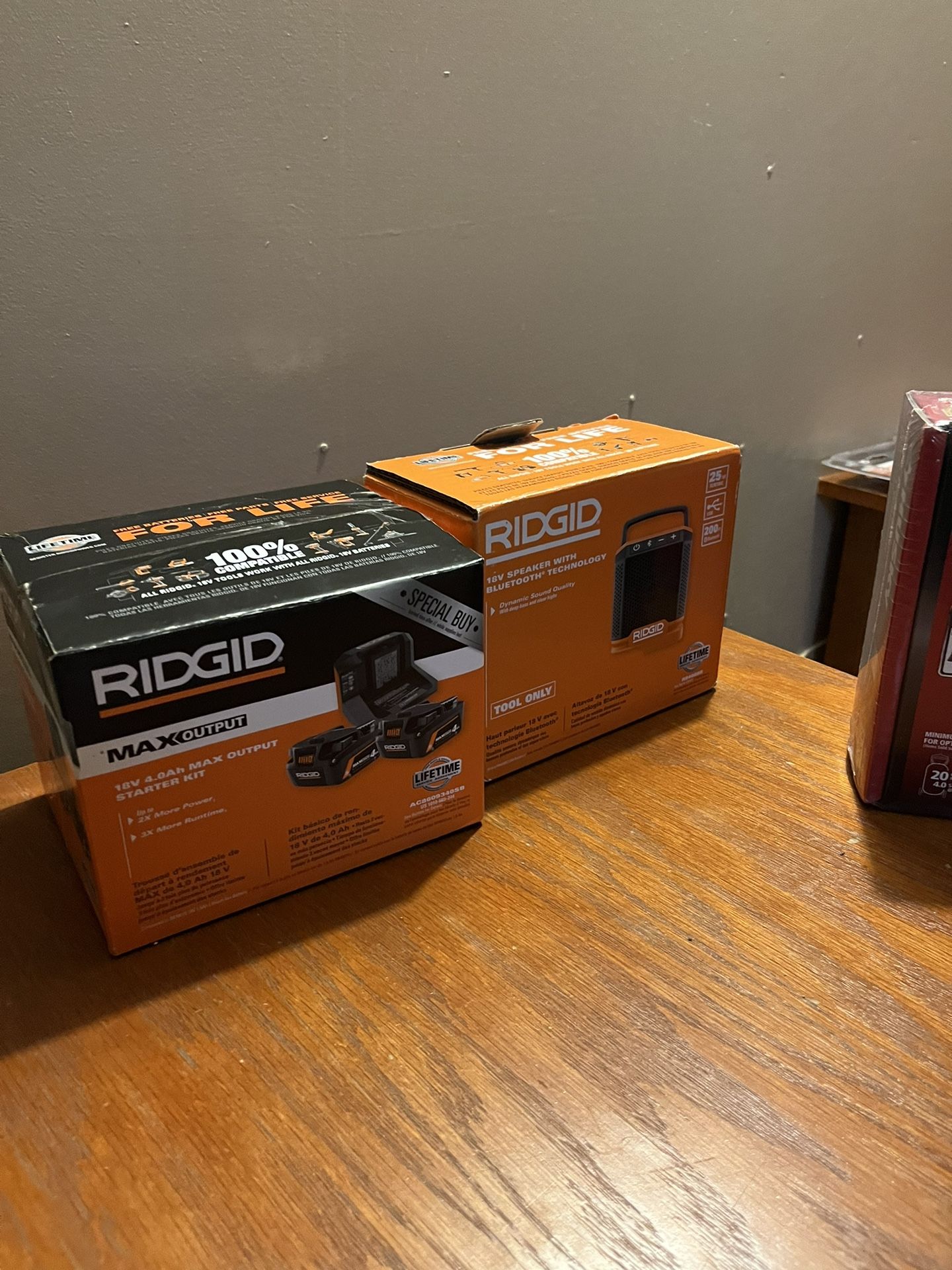 Rigid Battery Pack And Speaker 