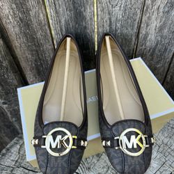 Michael Kors Flats Shoes For Women ( Size 7,7.5)
