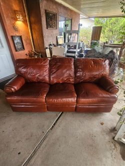 Leather reclining couch and leather recliner chair