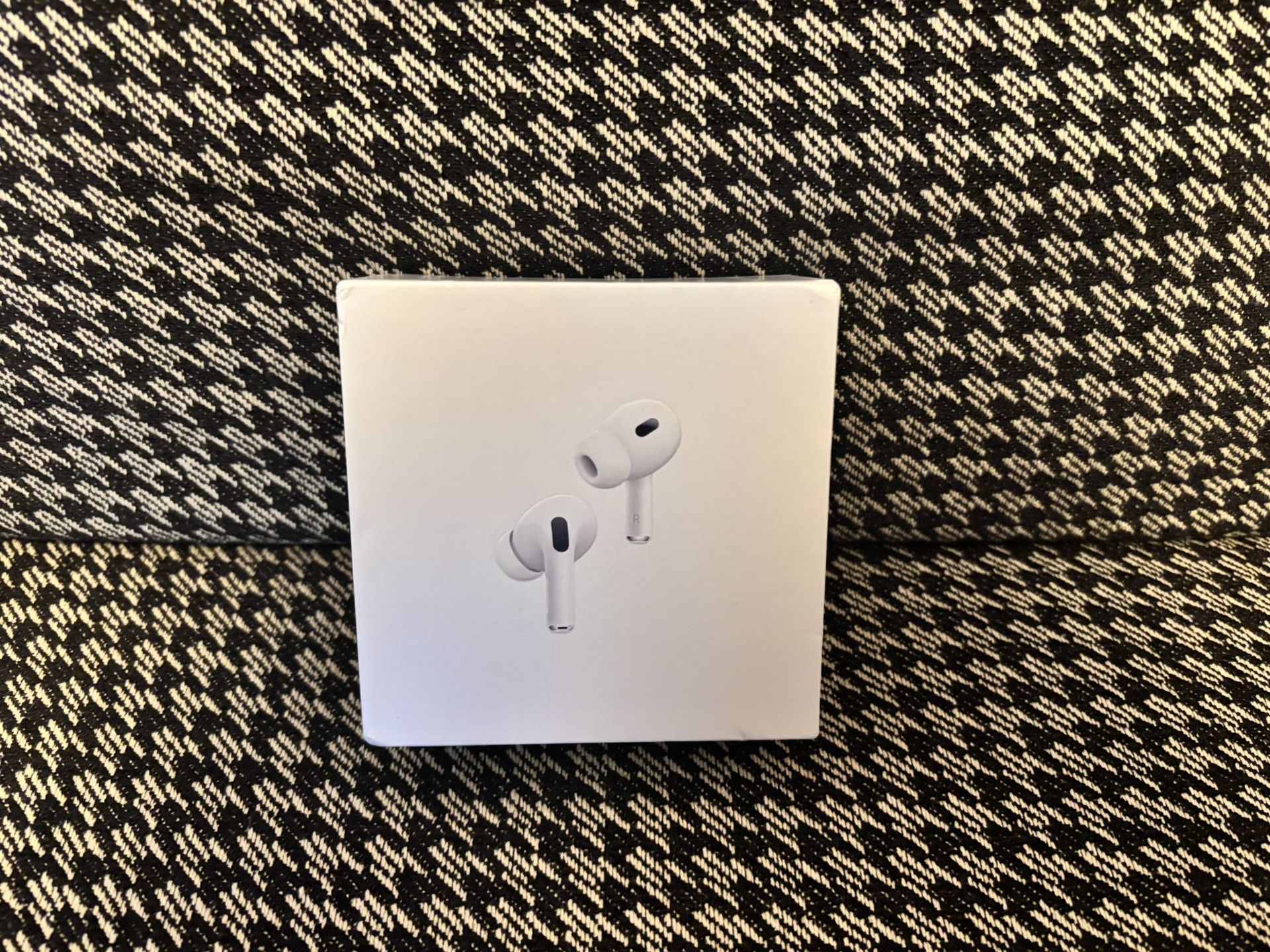 AirPods Pro Gen2 With MagSafe Wireless Charging