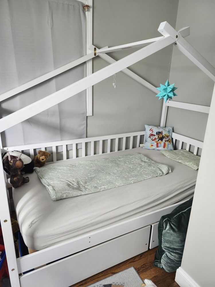 Twin Bed With 2 Big Drawers And Side Railing