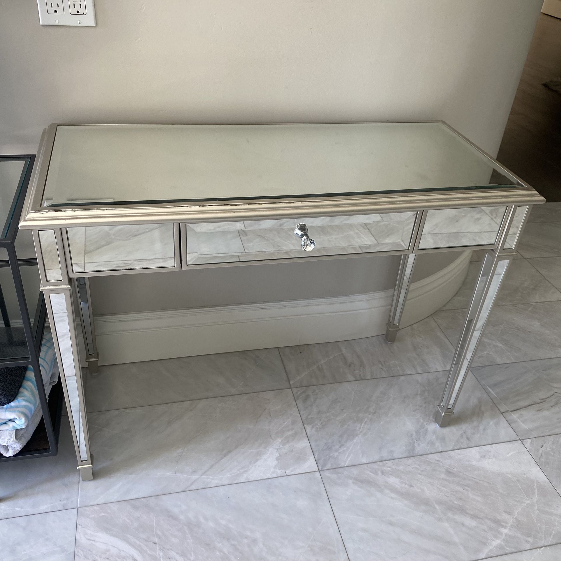 Mirror Desk / Make Up Desk / Vanity