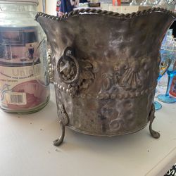 Metal Plant Holder